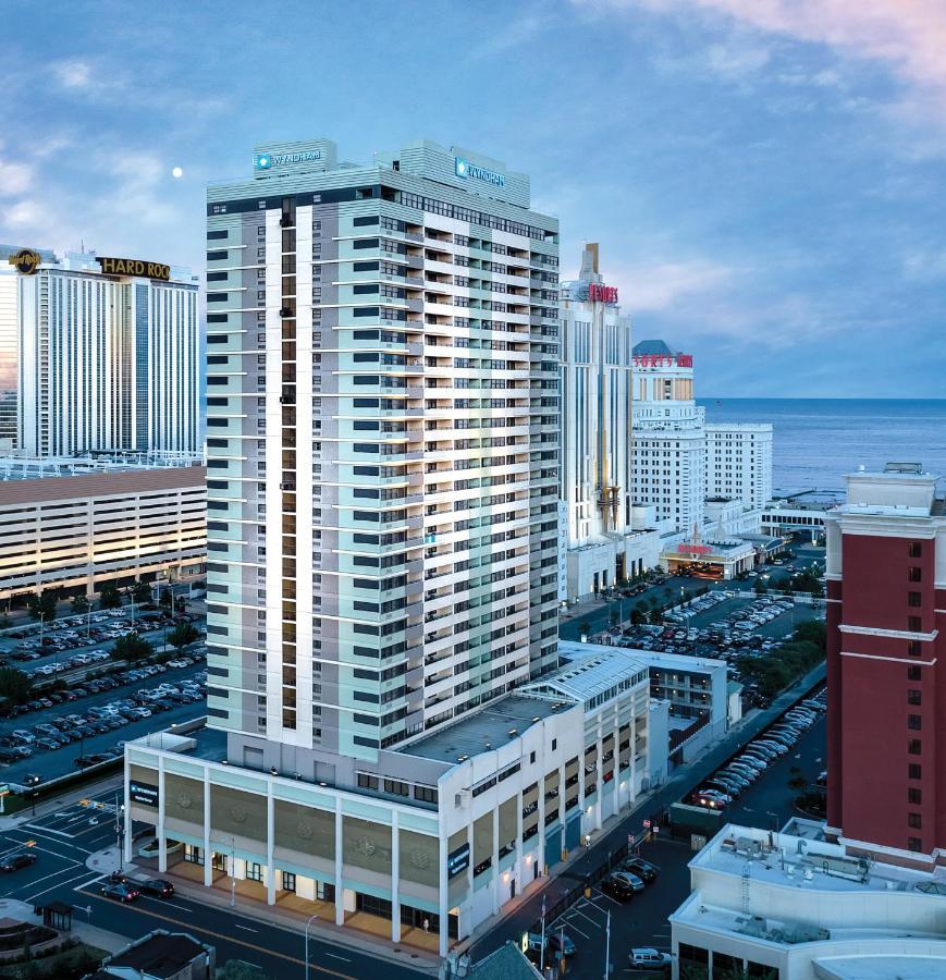 Отель Club Wyndham Skyline Tower Атлантик Сити Экстерьер фото