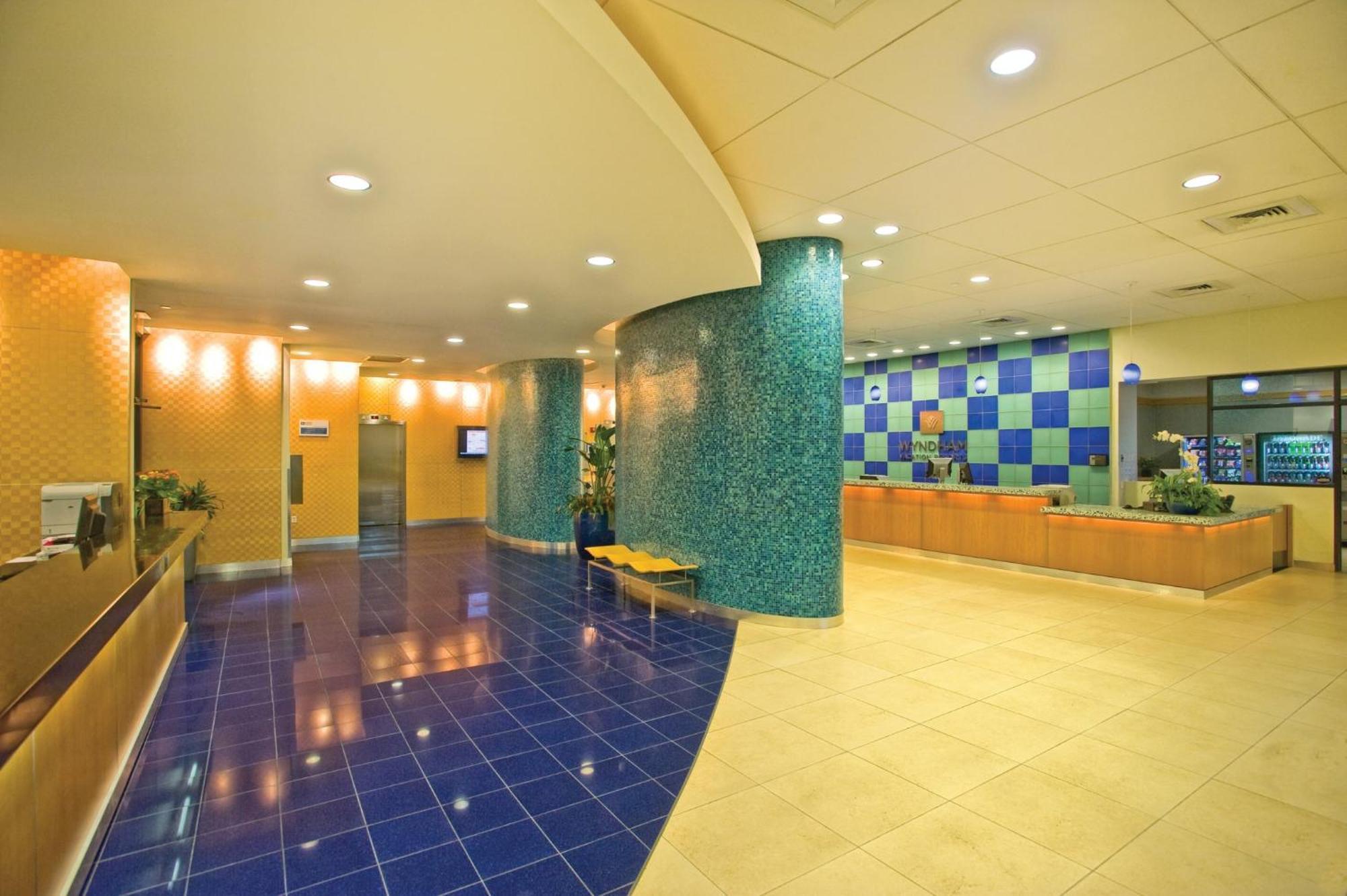 Отель Club Wyndham Skyline Tower Атлантик Сити Экстерьер фото